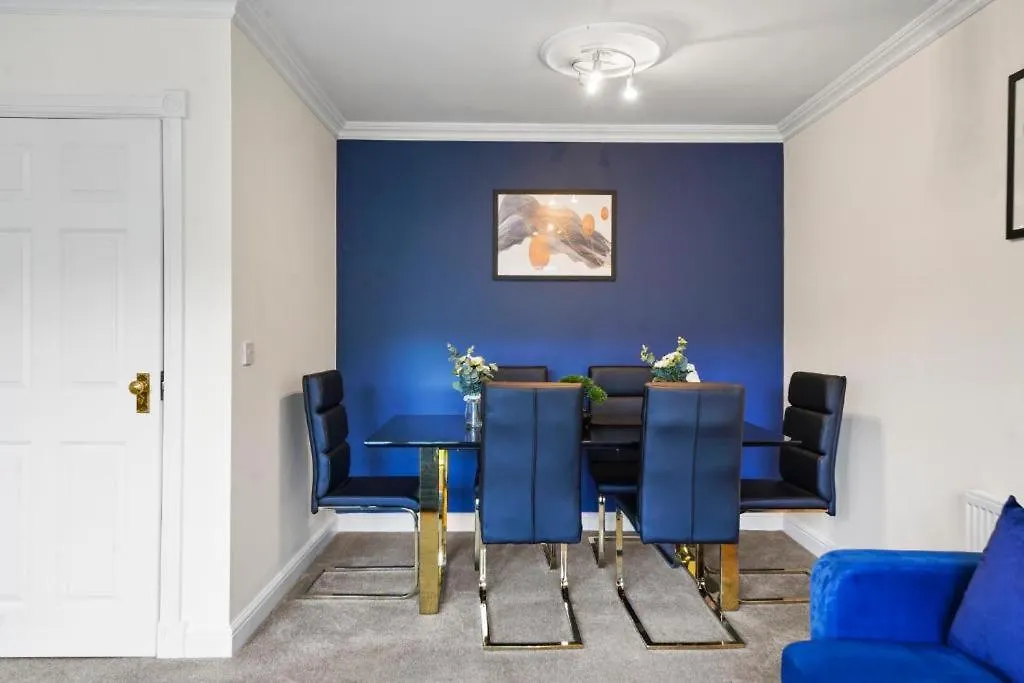 בית נופש Stylish Central York House Sleeps 10