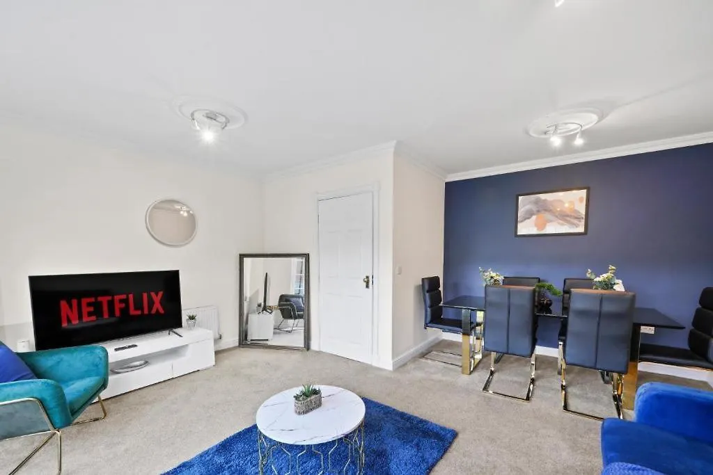 בית נופש Stylish Central York House Sleeps 10